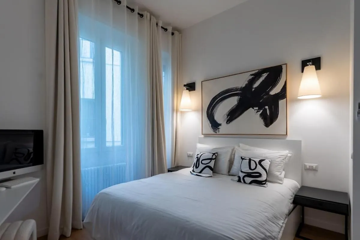 Duomo Suite Royale Con Wifi Mediolan